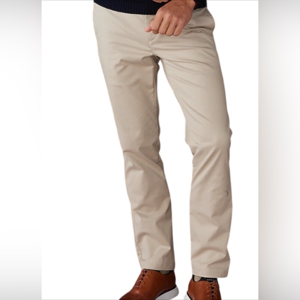 Banana Republic Beige Traveler Pockets Comfort Pants 32x34